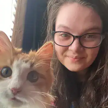 Taylor, Senior Pet Specialist<br />
